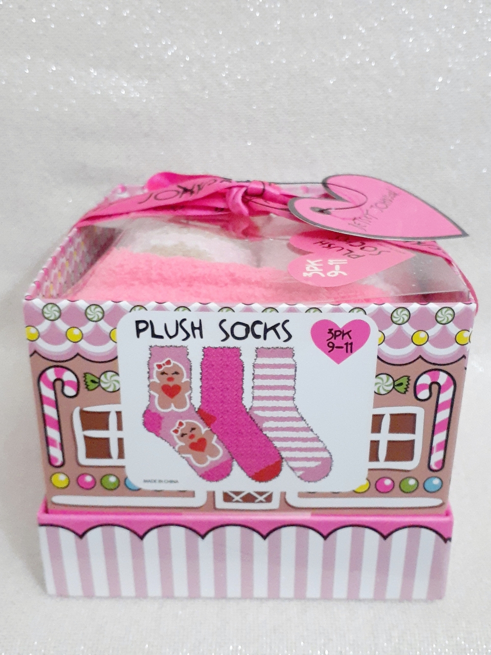 New Betset Johnson Plush Socks 3-Pack in Pink Gingerbread Girl Christmas